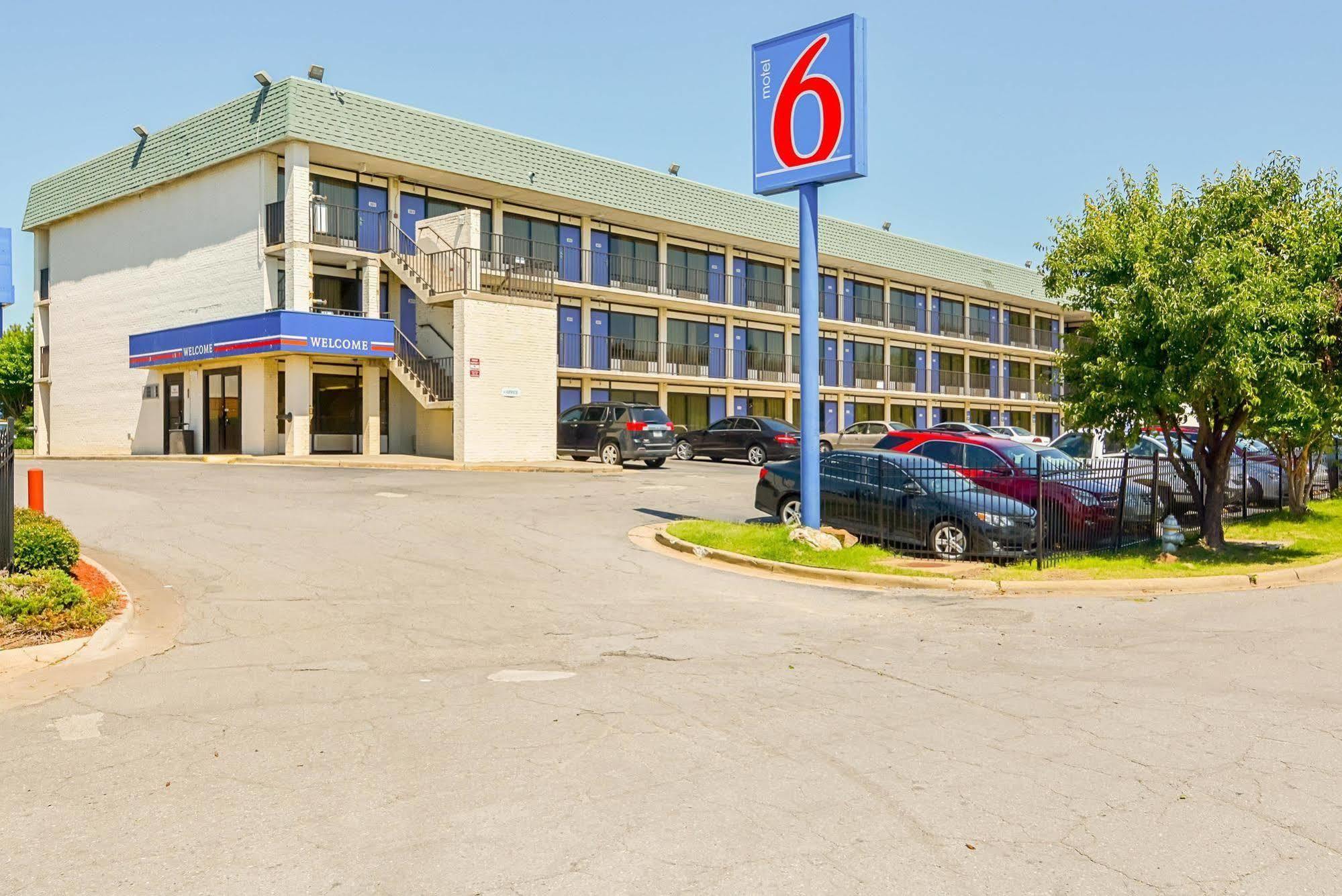 Motel 6-Little Rock, Ar - West Exterior foto